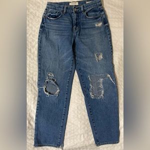 👖Pacsun - Ripped Distressed Mom Jeans.     Us Size 27